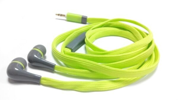 shoelace style earphones
